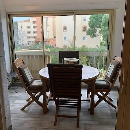 Refait A Neuf Bord De Six-Fours-les-Plages