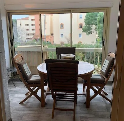 Refait A Neuf Bord De سيكس-فور-لو-بلاج